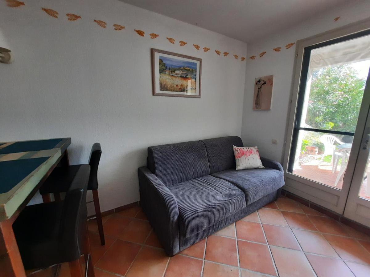 סן-מארי-דה-לה-מאר Petit Appartement Aux Stes Maries De La Mer מראה חיצוני תמונה