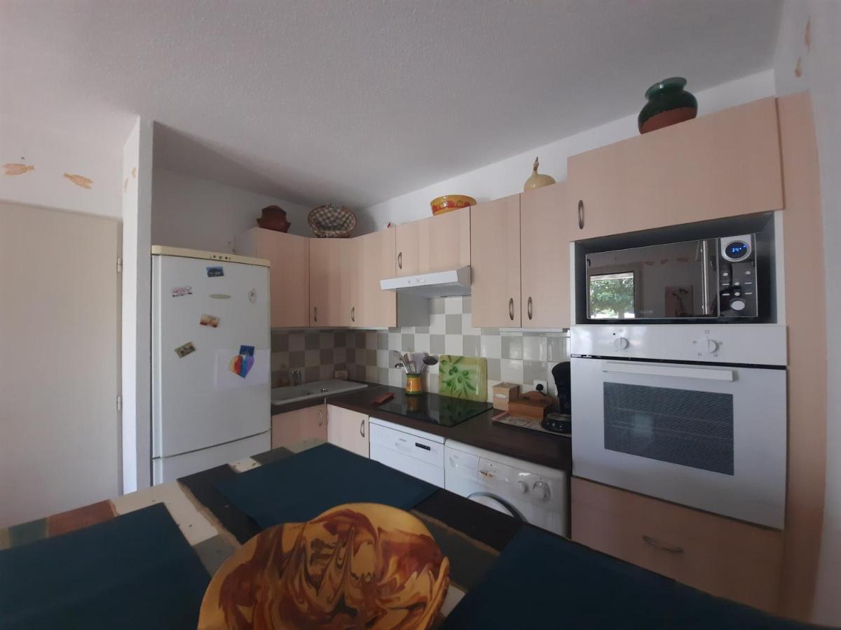 סן-מארי-דה-לה-מאר Petit Appartement Aux Stes Maries De La Mer מראה חיצוני תמונה